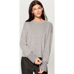 Sweter z koszulowymi rękawami - Jasny szar. Swetry damskie marki Mohito. W wyprzedaży za 29.99 zł.