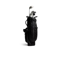 Torba na statyw golfowy J.Lindeberg Play Print. Białe torby sportowe męskie J.LINDEBERG, bez wzorów, z materiału, małe. Za 2,270.45 zł.