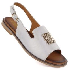 Skórzane sandały damskie płaskie beżowe Potocki JE19453. Brązowe sandały damskie POTOCKI, bez wzorów, ze skóry, bez obcasa, na płaskiej podeszwie, bez zapięcia. Za 199.99 zł.