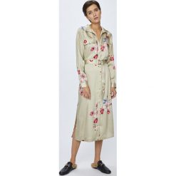 Pepe Jeans - Sukienka Auro. Sukienki damskie marki Pepe Jeans. W wyprzedaży za 239.90 zł.
