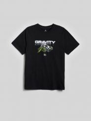 4F T-shirt regular z nadrukiem męski - czarny XL. Czarne t-shirty męskie 4f, m, bez wzorów, z bawełny, klasyczne, bez kołnierzyka. Za 79.99 zł.