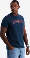 Bawełniany t-shirt męski z podwójnym printowanym logotypem granatowy V3 OM-TSPT-0211 M. Niebieskie t-shirty męskie Ombre, m, bez wzorów, z bawełny, bez kołnierzyka. Za 164.91 zł.