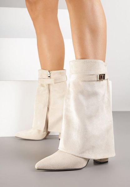 Beżowe Botki z Imitacji Zamszu na Słupku z Wywiniętą Cholewką Eleave. Brązowe botki damskie Born2be, z jeansu, bez obcasa, na obcasie, bez zapięcia. Za 169.99 zł.