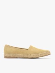 Damskie espadryle w kolorze piaskowym. Brązowe espadryle damskie Ryłko, bez wzorów, ze skóry, bez obcasa, na płaskiej podeszwie, bez zapięcia. W wyprzedaży za 179.99 zł.