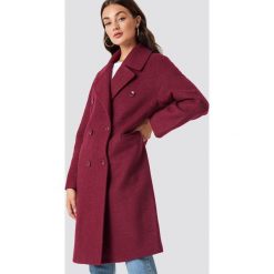 NA-KD Trend Dwurzędowy płaszcz oversize - Pink,Purple. Fioletowe płaszcze damskie NA-KD Trend. Za 364.95 zł.