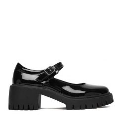 Półbuty DeeZee. Czarne półbuty damskie DeeZee, bez wzorów, bez obcasa, na obcasie, bez zapięcia. Za 159.99 zł.