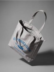 Torba shopper z haftem i domieszką bawełny - szary. Szare torebki shopper damskie Sinsay, bez wzorów, z bawełny, bez dodatków. Za 19.99 zł.