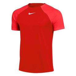 Męska Koszulka Z Krótkim Rękawem Adacemy Pro DriFIT. Czerwone koszulki sportowe męskie Nike, m, bez wzorów, bez kołnierzyka, bez ramiączek, trekkingowe. Za 178.99 zł.