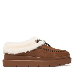 Śniegowce Guess. Brązowe śniegowce i trapery damskie Guess. Za 584.99 zł.