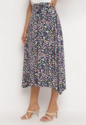 Granatowo-Żółta Midi Spódnica z Wiskozy w Kwiatowy Print z Materiałowym Paskiem Omona. Niebieskie spódnice damskie Born2be, l, bez wzorów, z materiału, midi. Za 74.99 zł.