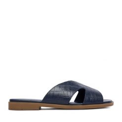 Klapki Lasocki. Niebieskie klapki damskie Lasocki, bez wzorów, bez obcasa. Za 149.99 zł.