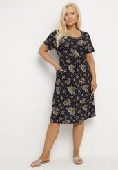 Granatowo-Beżowa Rozkloszowana Sukienka w Kwiatowy Wzór Lumilisse. Niebieskie sukienki damskie Born2be, na co dzień, xl, bez wzorów, eleganckie, bez kołnierzyka, bez ramiączek, midi, rozkloszowane. Za 54.99 zł.