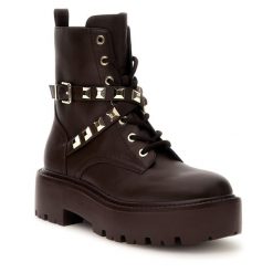 Trapery Guess. Brązowe kozaki damskie Guess. Za 759.99 zł.