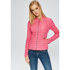 Guess Jeans - Kurtka. Kurtki damskie marki Guess Jeans. W wyprzedaży za 559.90 zł.