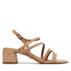 Sandały Tamaris. Brązowe sandały damskie Tamaris, bez wzorów, bez obcasa, na słupku, bez zapięcia. Za 249.99 zł.