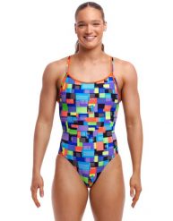 Strój kąpielowy jednoczęściowy FUNKITA Chip Set - Diamond Back. Niebieskie kostiumy jednoczęściowe damskie FUNKITA, s, bez wzorów, z elastanu, sportowe, do pływania. Za 179.00 zł.