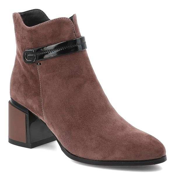 Czekoladowe Botki S.Barski Modne Buty Damskie Na Obcasie. Brązowe kozaki damskie S.BARSKI, z lakierowanej skóry, bez obcasa, na obcasie. Za 314.99 zł.