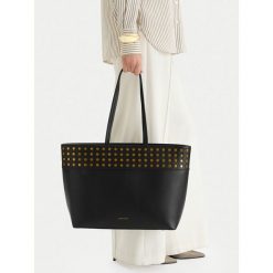 Torebka Badura. Czarne torebki do ręki damskie Badura, bez wzorów, bez dodatków. Za 279.99 zł.