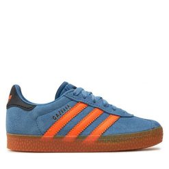 Sneakersy adidas. Niebieskie trampki i tenisówki chłopięce Adidas, bez wzorów, bez zapięcia. Za 199.99 zł.