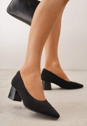 Czarne Czółenka VICES ze Sportowej Tkaniny na Słupku Waesbella. Czarne czółenka damskie Born2be, bez wzorów, z materiału, sportowe, z otwartym noskiem, bez obcasa, na słupku, bez zapięcia. Za 119.99 zł.