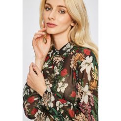 Answear - Bluzka. Różowe bluzki damskie ANSWEAR, z poliesteru, casualowe. W wyprzedaży za 69.90 zł.