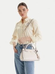 Guess Torebka Serenova HWZG80 91050 Kremowy. Białe torebki do ręki damskie Guess, z aplikacjami, ze skóry, bez dodatków. Za 369.99 zł.
