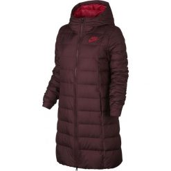 Nike Płaszcz Zimowy W Nsw Dwn Fill Prka Red S. Płaszcze damskie marki Nike. W wyprzedaży za 465.00 zł.