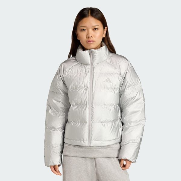 Kurtka Helionic Holiday CLIMAWARM Down. Szare kurtki damskie Adidas, bez wzorów, bez kaptura. W wyprzedaży za 449.40 zł.