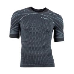 Koszulka sportowa męska UYN Running Coolboost Sh Sl z krótkim rękawem. Szare koszulki sportowe męskie UYN, m, bez wzorów, z materiału, bez kołnierzyka, bez ramiączek, na fitness i siłownię. Za 339.00 zł.