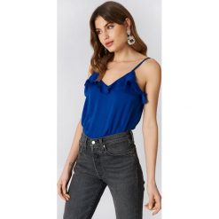 Rut&Circle Koszulka z falbanką Rosalie - Blue. Niebieskie t-shirty damskie Rut&Circle, z poliesteru, z falbankami. Za 100.95 zł.