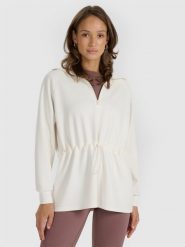 4F Bluza dresowa nierozpinana z modalem damska - biała S. Białe bluzy damskie 4f, s, bez wzorów, z dresówki, bez kaptura. W wyprzedaży za 169.99 zł.
