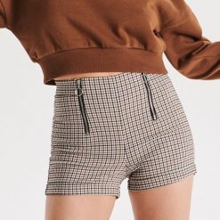 Szorty High Waist w kratę - Żółty. Szorty damskie marki Cropp. Za 69.99 zł.