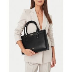 Torebka MEXX. Czarne torebki do ręki damskie Mexx, bez wzorów, klasyczne, bez dodatków. Za 229.99 zł.