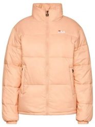 Damska kurtka Fila WOMEN UI puff jacket 688379-A712. Czerwone kurtki sportowe damskie Fila, xs, bez wzorów, z materiału, z kapturem, trekkingowe. Za 248.63 zł.