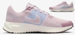 Buty sportowe damskie Nike Run Defy. Czerwone obuwie sportowe damskie Nike, bez wzorów, do biegania. Za 241.99 zł.