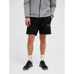 Szorty Hummel Tech. Czarne szorty sportowe damskie Hummel, bez wzorów, sportowe, na fitness i siłownię. Za 234.00 zł.
