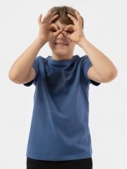 4F T-shirt z nadrukiem chłopięcy 122 (6-7 lat). Czarne t-shirty dla chłopców 4f, bez wzorów, z bawełny, bez ramiączek. W wyprzedaży za 19.99 zł.