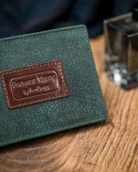 Portfel męski zielony Forever Young N992-VTP GREEN. Zielone portfele męskie FOREVER YOUNG, bez wzorów, ze skóry. Za 57.99 zł.