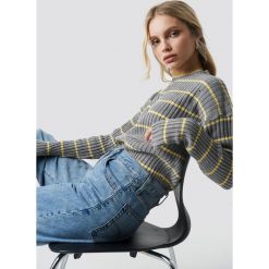 Trendyol Sweter w paski - Grey. Szare swetry damskie Trendyol, z materiału, z okrągłym kołnierzem. Za 80.95 zł.