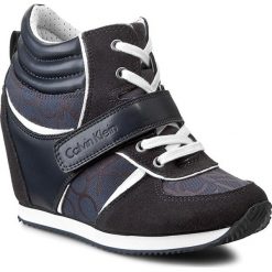 Sneakersy CALVIN KLEIN JEANS - Viridiana RE9264 Blue/Blue. Niebieskie półbuty damskie Calvin Klein Jeans, bez wzorów, z jeansu, bez obcasa, na koturnie, bez zapięcia. W wyprzedaży za 359.00 zł.