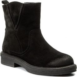 Botki NESSI - 17252 Czarny W. Botki damskie marki Nessi. W wyprzedaży za 269.00 zł.