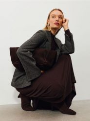 Żakiet loose fit z kieszeniami - wielobarwny. Żakiety damskie Sinsay, l, bez wzorów. Za 79.99 zł.