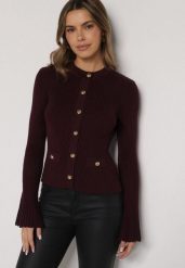 Bordowy Kardigan z Wiskozą Ozdobiony Rozszerzanymi Rękawami i Guzikami Tiolenda. Czerwone kardigany damskie Born2be, s, bez wzorów, z wiskozy, eleganckie, bez kołnierzyka, bez ramiączek, bez kaptura. Za 99.99 zł.