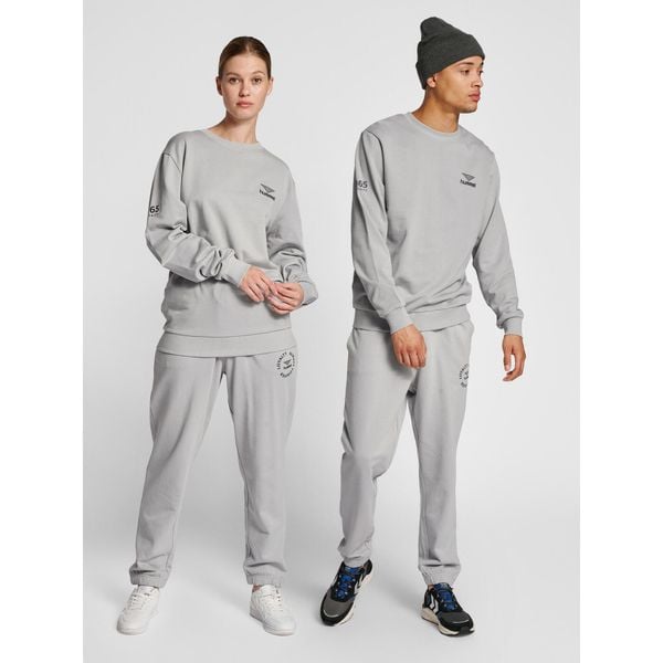 Bluza Hummel Legacy Loyalty. Niebieskie bluzy damskie Hummel, m, bez wzorów, z bawełny, bez kaptura, na fitness i siłownię. Za 183.00 zł.