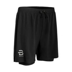 Szorty 2 w 1 Daehlie Sportswear. Czarne krótkie spodenki sportowe męskie DAEHLIE, l, bez wzorów, z materiału, do biegania. Za 290.00 zł.