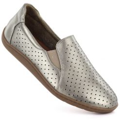 Skórzane półbuty ażurowe barefoot złote M.Daszyński OL38-2. Żółte półbuty damskie M.Daszyński, w ażurowe wzory, ze skóry, bez obcasa, bez zapięcia. Za 169.99 zł.