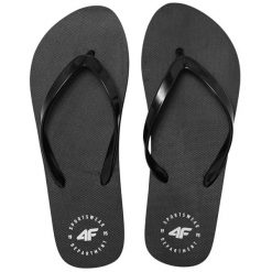 Japonki damskie 4F 4FMM00FFLIF018. Brązowe klapki damskie 4f, bez wzorów, z gumy, bez obcasa. Za 39.99 zł.