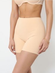 Szorty modelujace - kremowy. Białe szorty damskie Sinsay, l, bez wzorów. Za 29.99 zł.