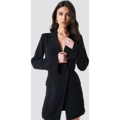 NA-KD Classic Asymetryczna sukienka o kroju marynarki - Black. Sukienki damskie marki NA-KD Classic. Za 242.95 zł.