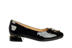 Półbuty Loretta Vitale E40305A Black 514250, Czarny, Skóra lakierowana - 41. Czarne półbuty damskie Loretta Vitale, bez wzorów, z lakierowanej skóry, eleganckie, bez obcasa, na obcasie, bez zapięcia. W wyprzedaży za 242.10 zł.